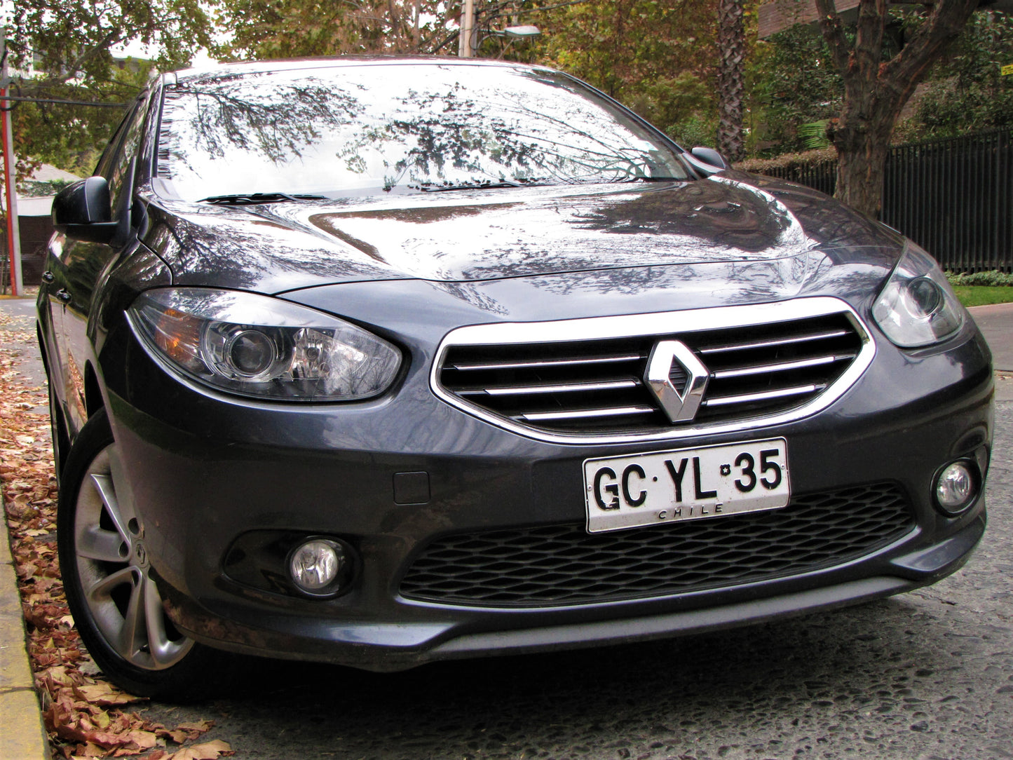 VENDIDO - Renault New Fluence
