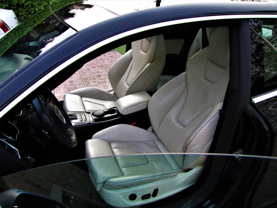 VENDIDO - AUDI RS5