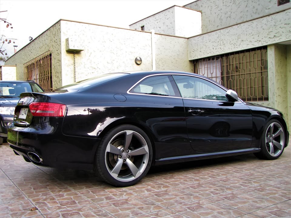 VENDIDO - AUDI RS5