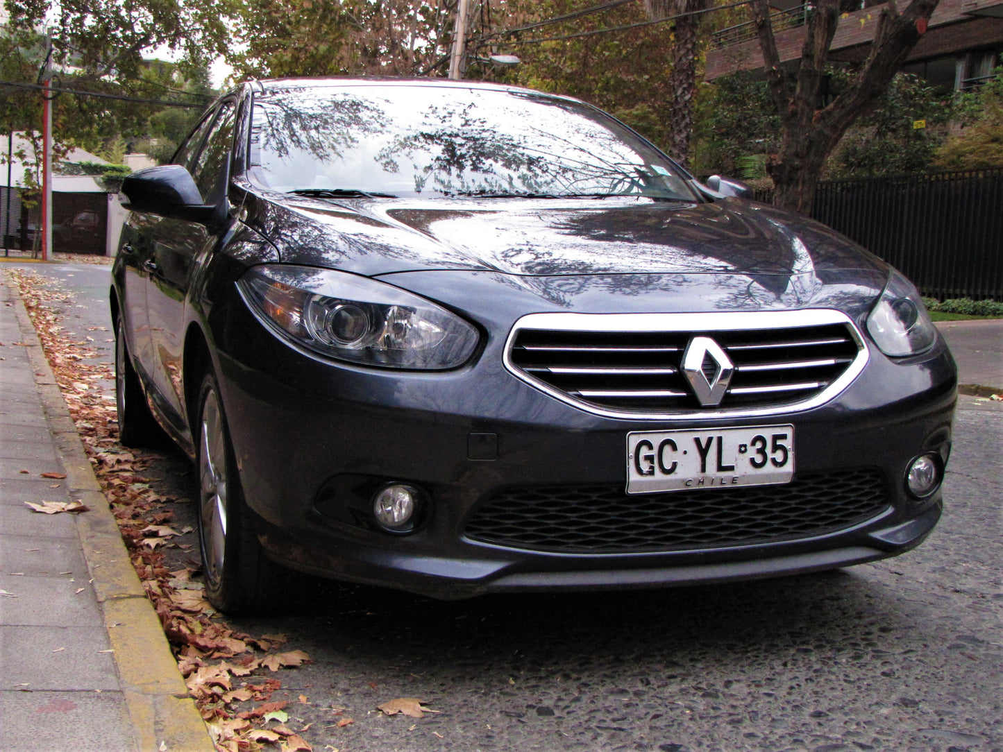 VENDIDO - Renault New Fluence
