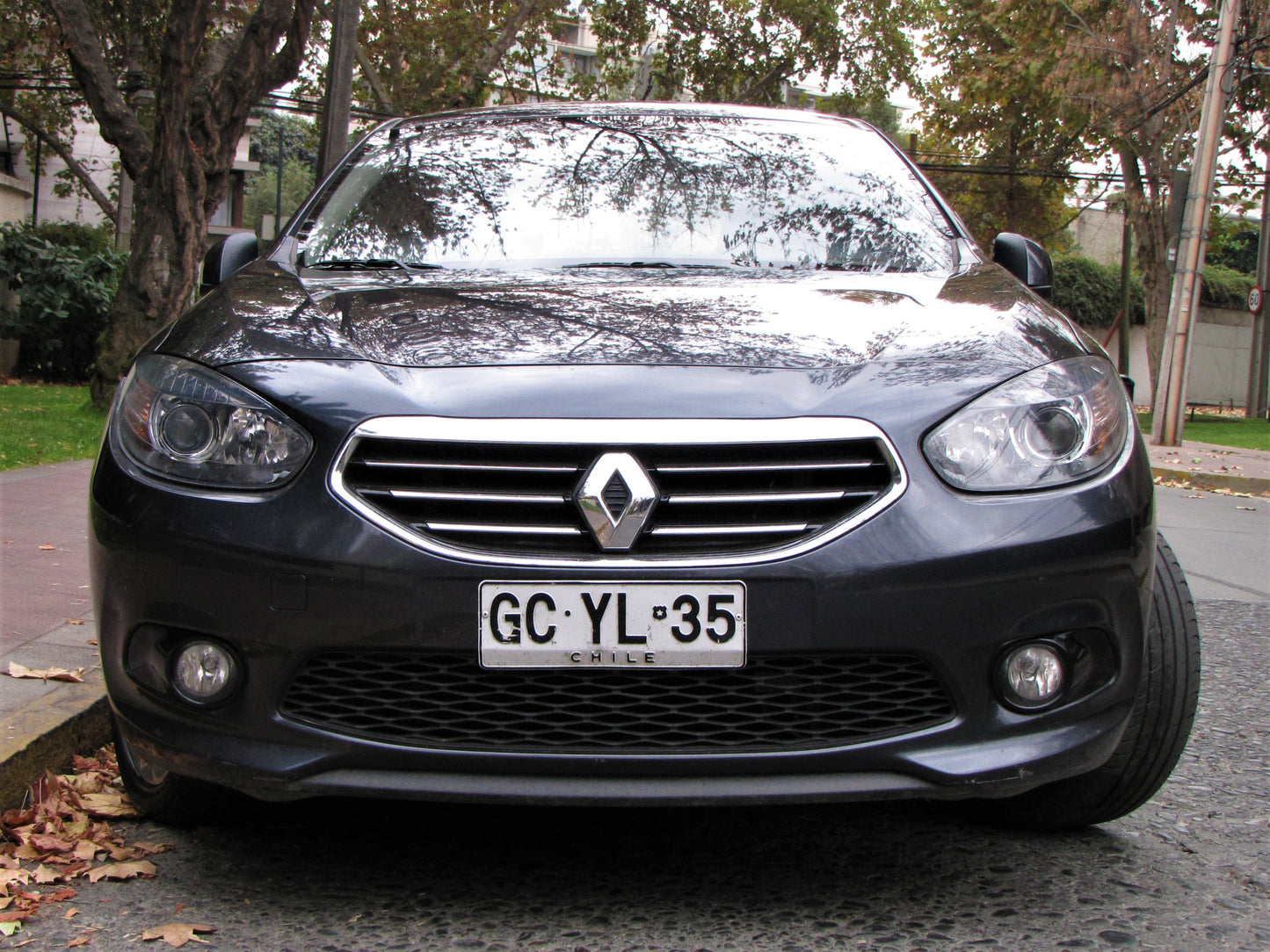 VENDIDO - Renault New Fluence