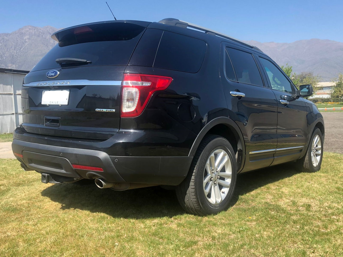 DISPONIBLE - Ford Explorer XLT 3.5