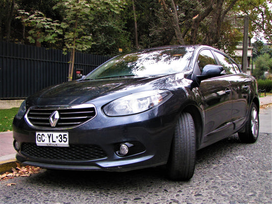 VENDIDO - Renault New Fluence
