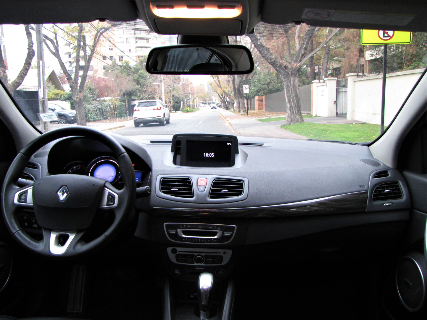 VENDIDO - Renault New Fluence