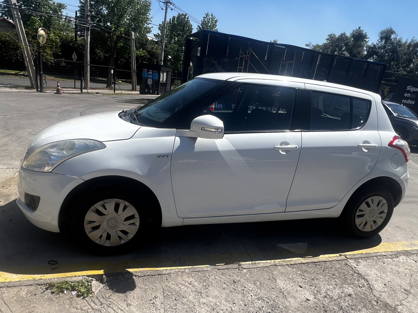 VENDIDO - Suzuki Swift GL