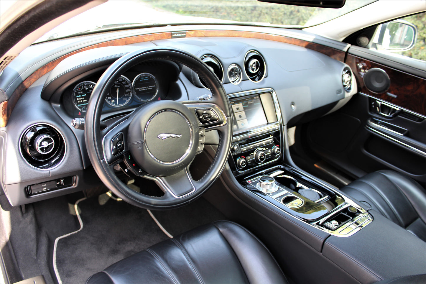 VENDIDO - Jaguar XJ 3.0