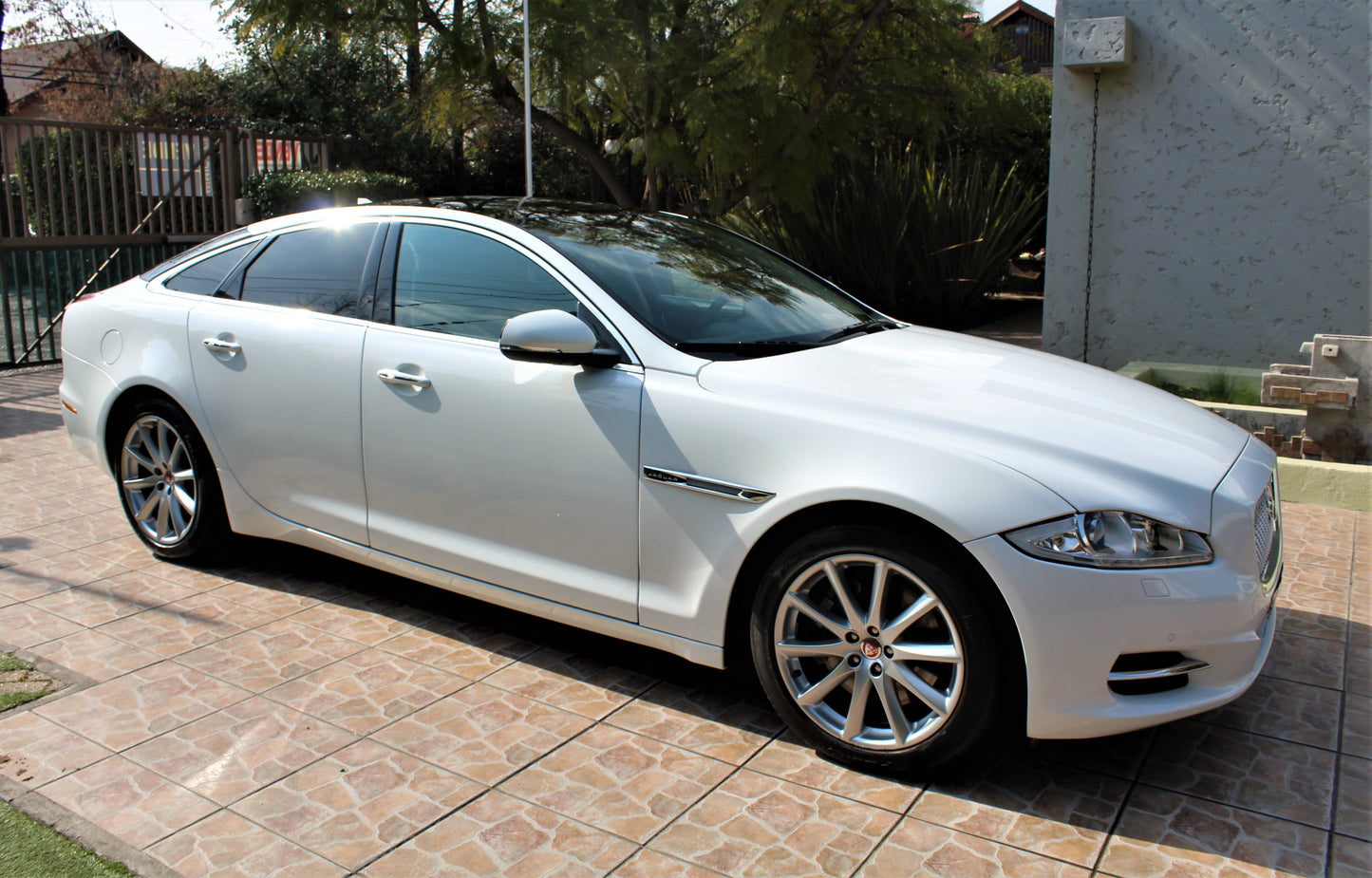 VENDIDO - Jaguar XJ 3.0