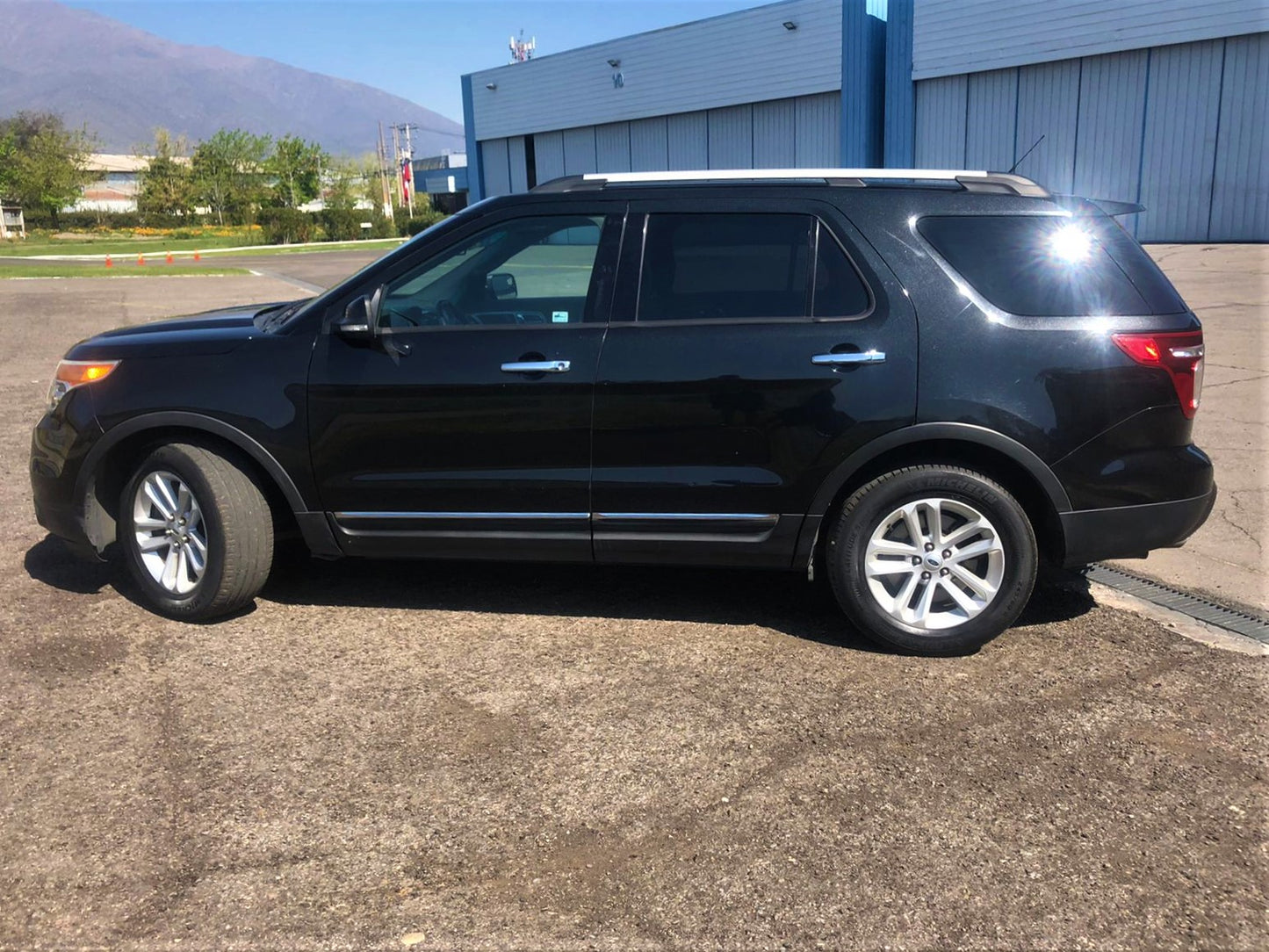 DISPONIBLE - Ford Explorer XLT 3.5